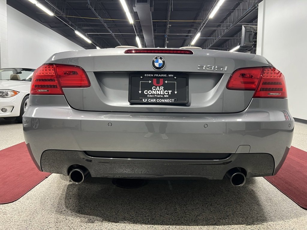 Used 2013 BMW 335i Convertible image 20