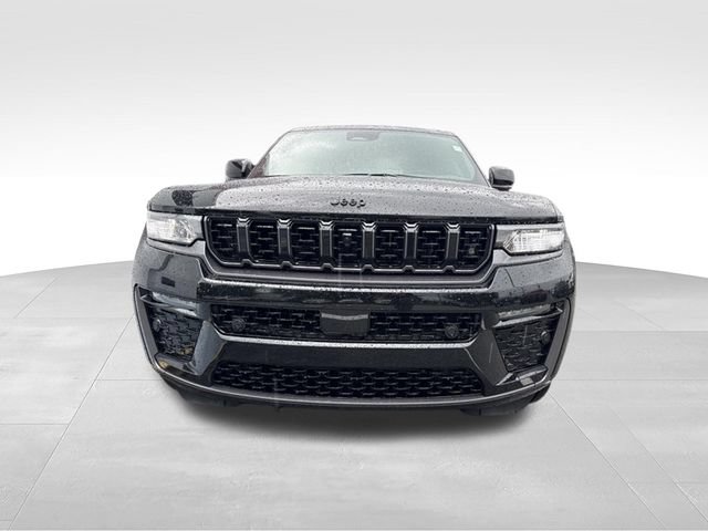 Used 2026 Jeep Grand Cherokee Summit w/ Obsidian Package AWD/4WD image 2