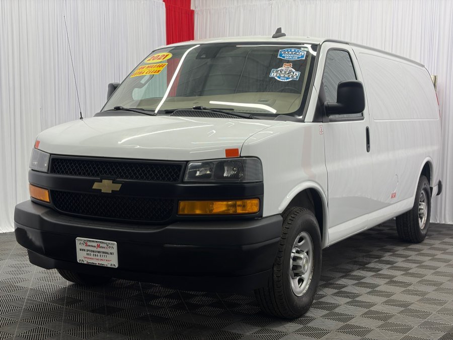 Used 2021 Chevrolet Express 3500 w/ Driver Convenience Package RWD image 4