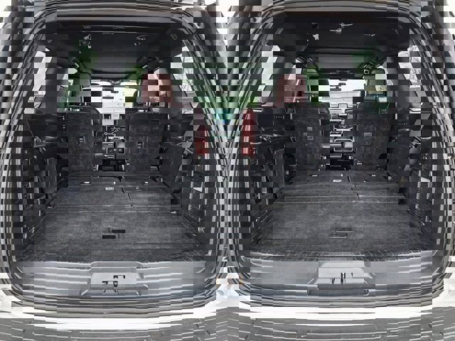 Used 2023 Ford Expedition Limited image 32