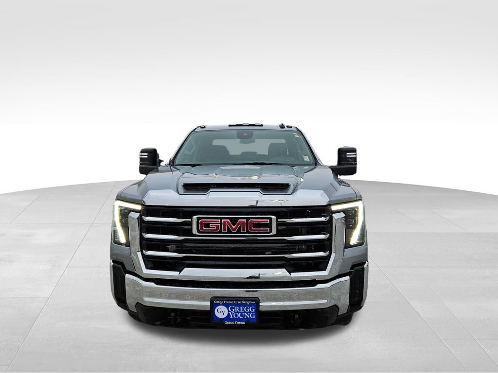 Used 2024 GMC Sierra 3500 SLE image 3