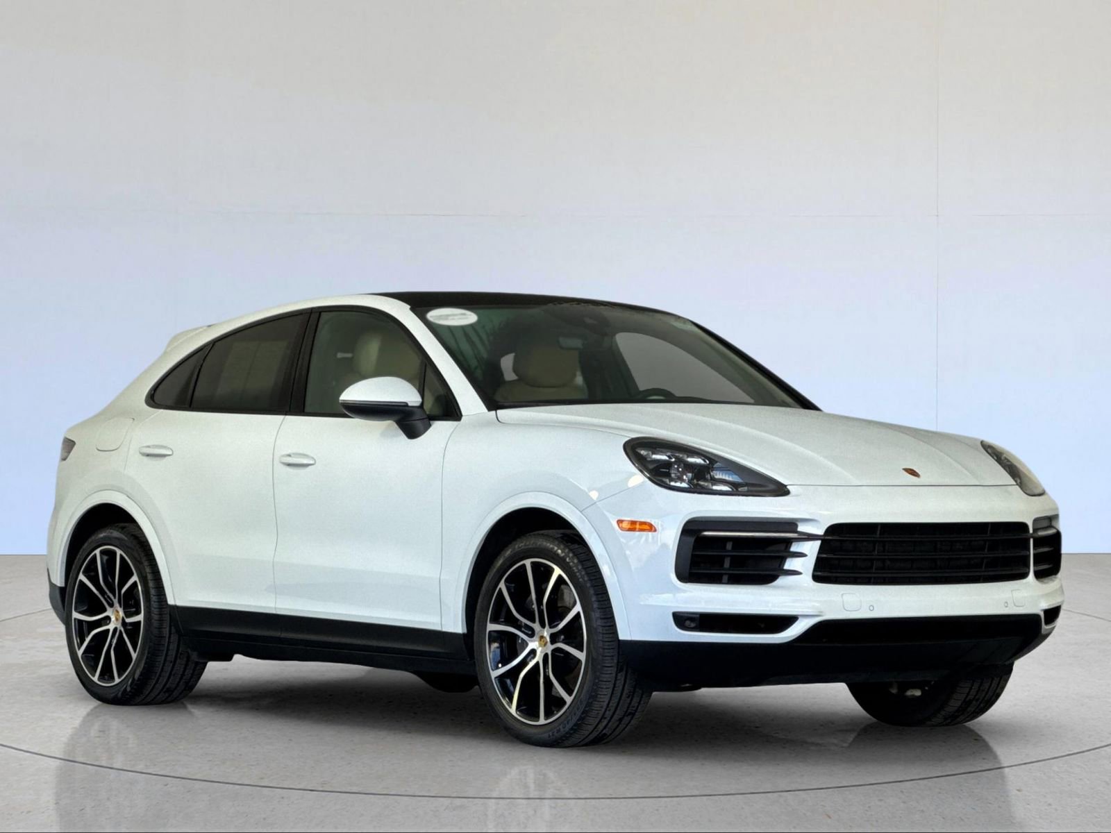 Certified 2022 Porsche Cayenne Coupe image 10