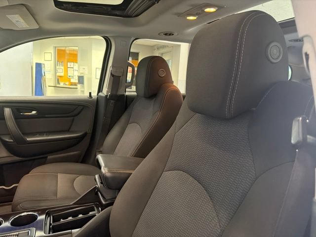 Used 2017 Chevrolet Traverse LT AWD/4WD image 14