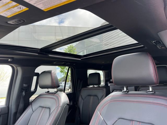 Used 2024 Ford Expedition Limited AWD/4WD image 27