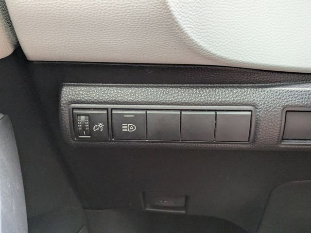 Used 2022 Toyota Corolla SE FWD image 23