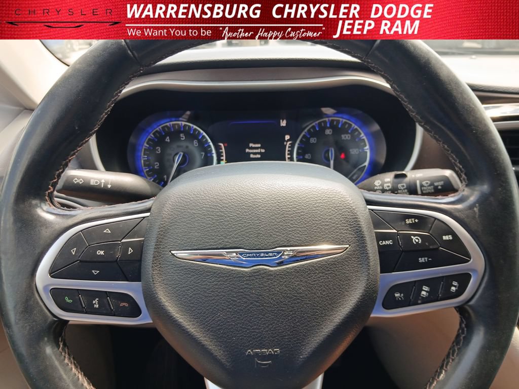 Used 2018 Chrysler Pacifica Touring-L w/ Advanced Safetytec Group FWD image 19