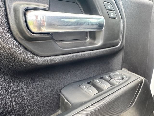 Used 2024 Chevrolet Silverado 2500 Custom w/ Custom Value Package AWD/4WD image 5