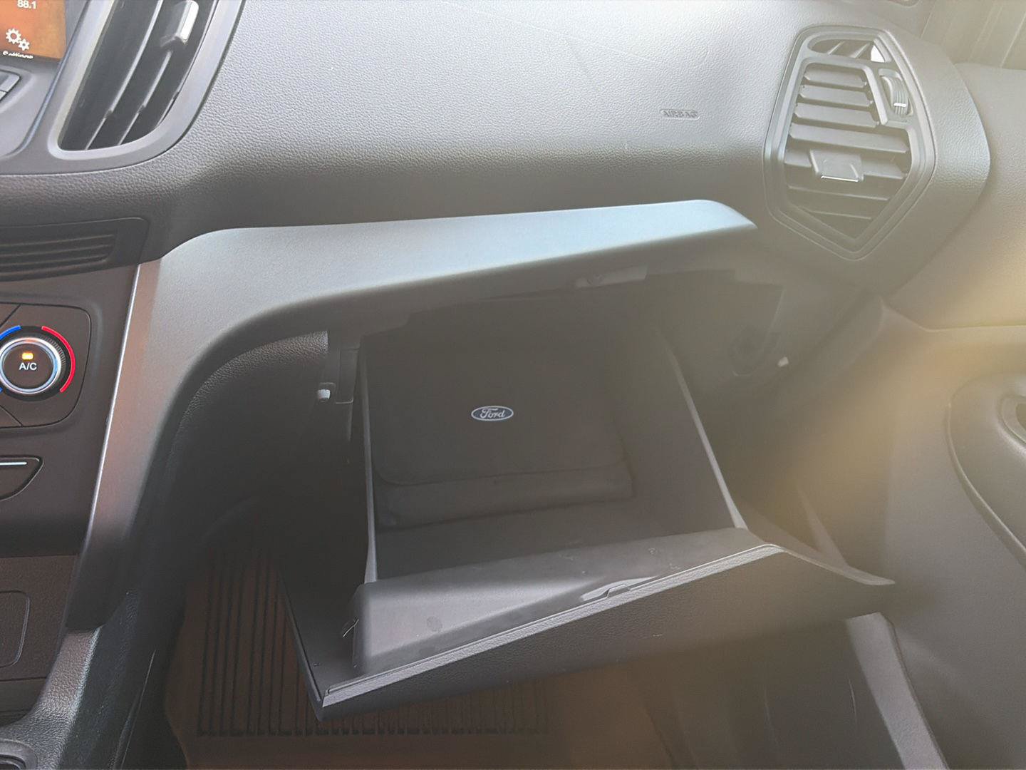 Used 2019 Ford Escape SEL AWD/4WD image 15
