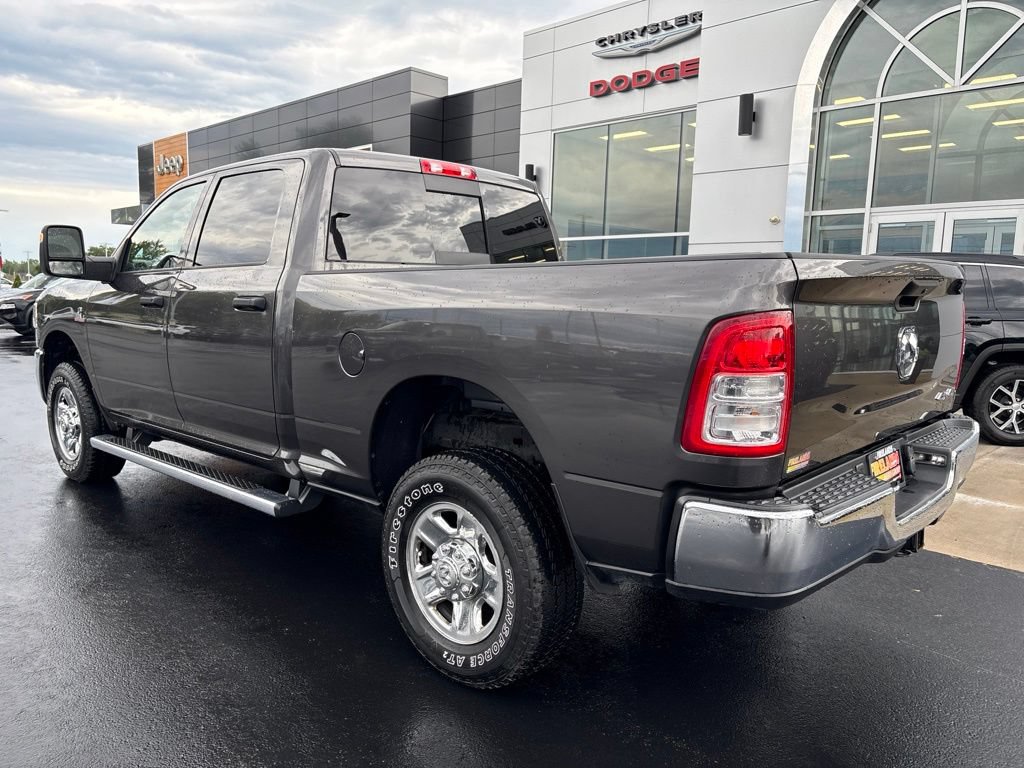 Used 2024 RAM 2500 Tradesman w/ Chrome Appearance Group AWD/4WD image 3