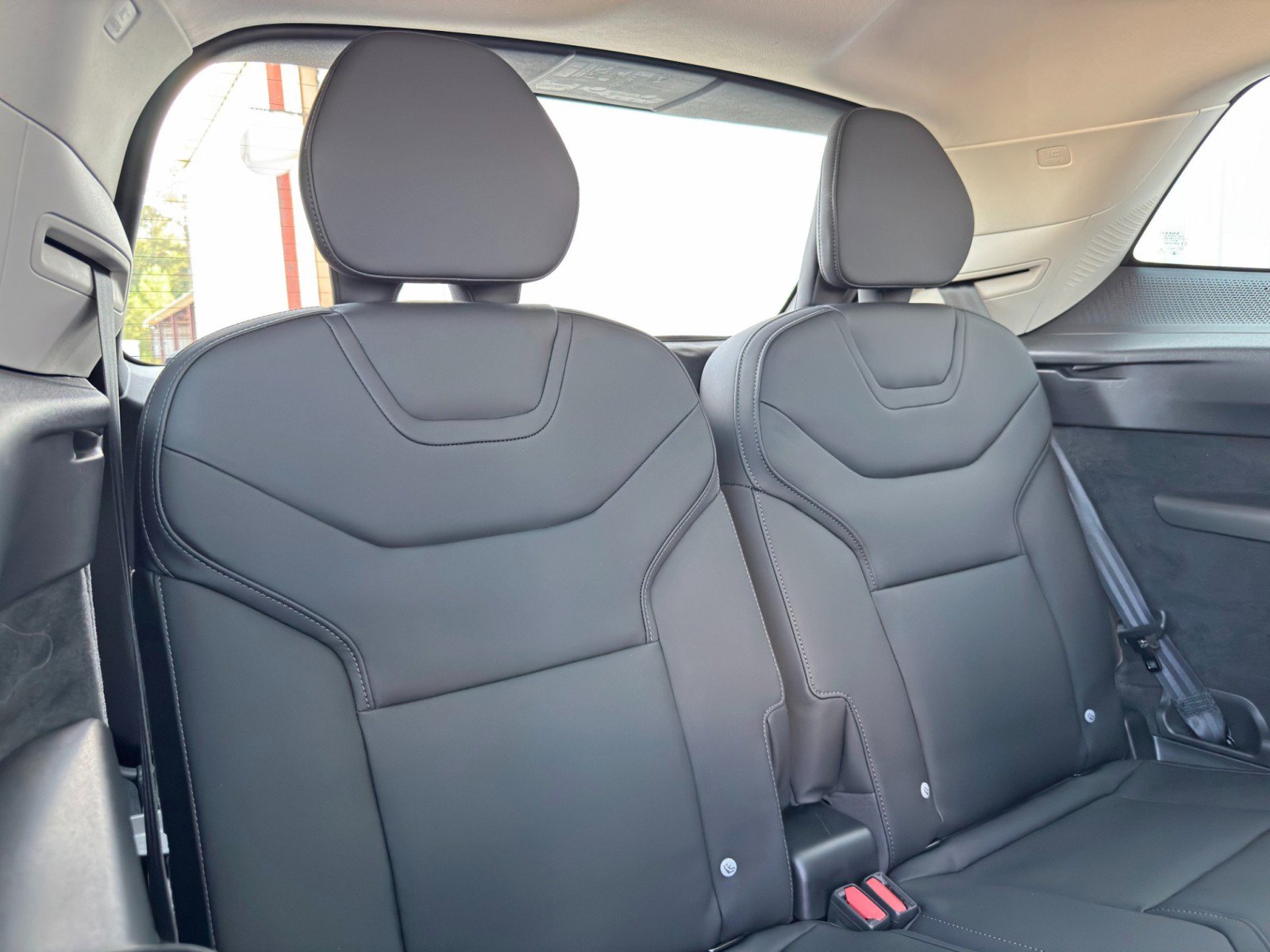 Used 2025 Volvo EX90 Ultra image 42