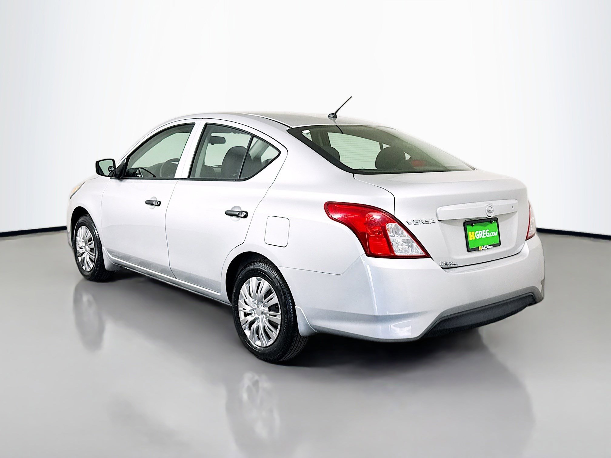 Used 2018 Nissan Versa S image 7