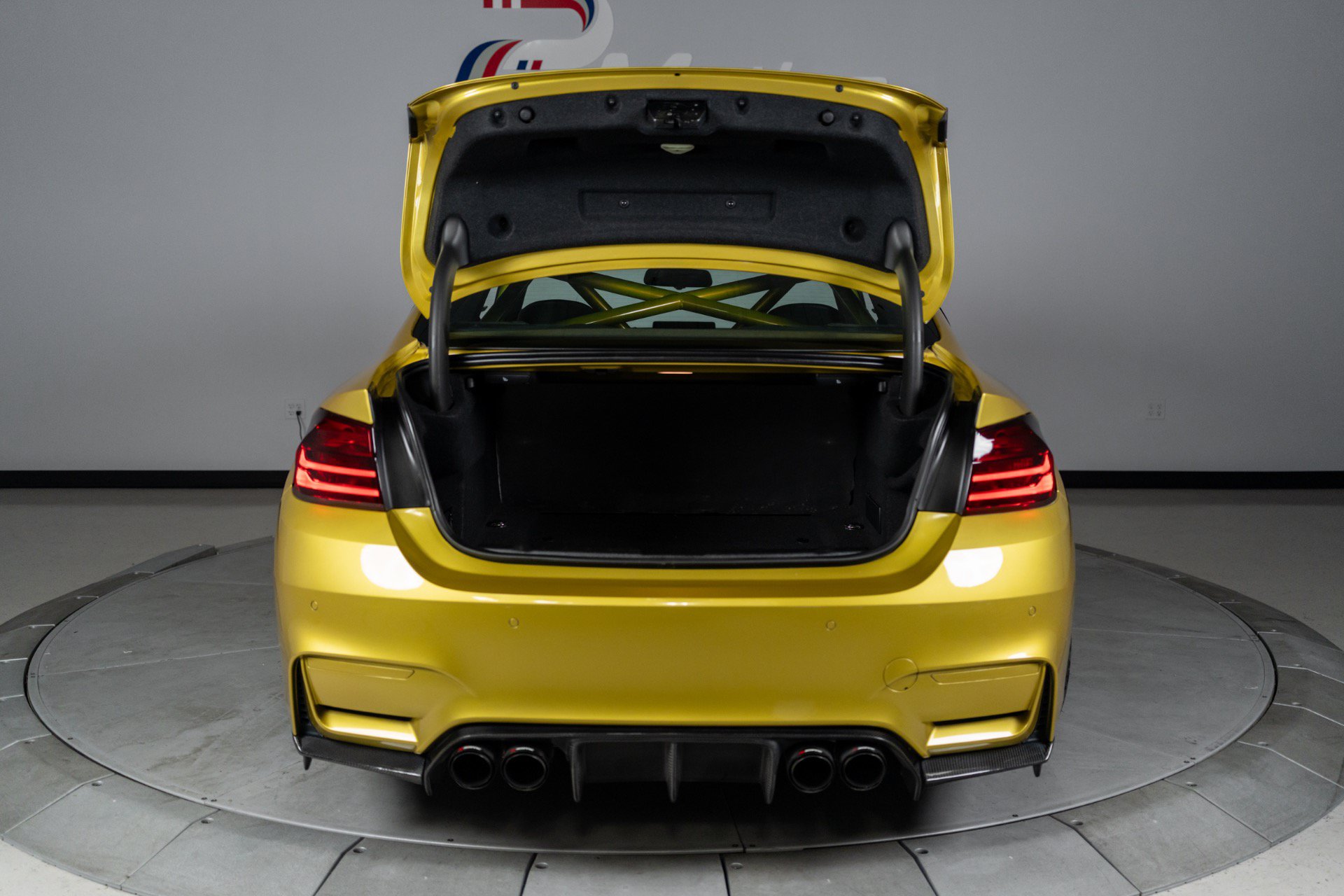Used 2015 BMW M4 Coupe RWD image 21