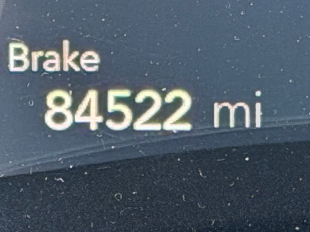 Used 2023 Chrysler Pacifica Limited image 26