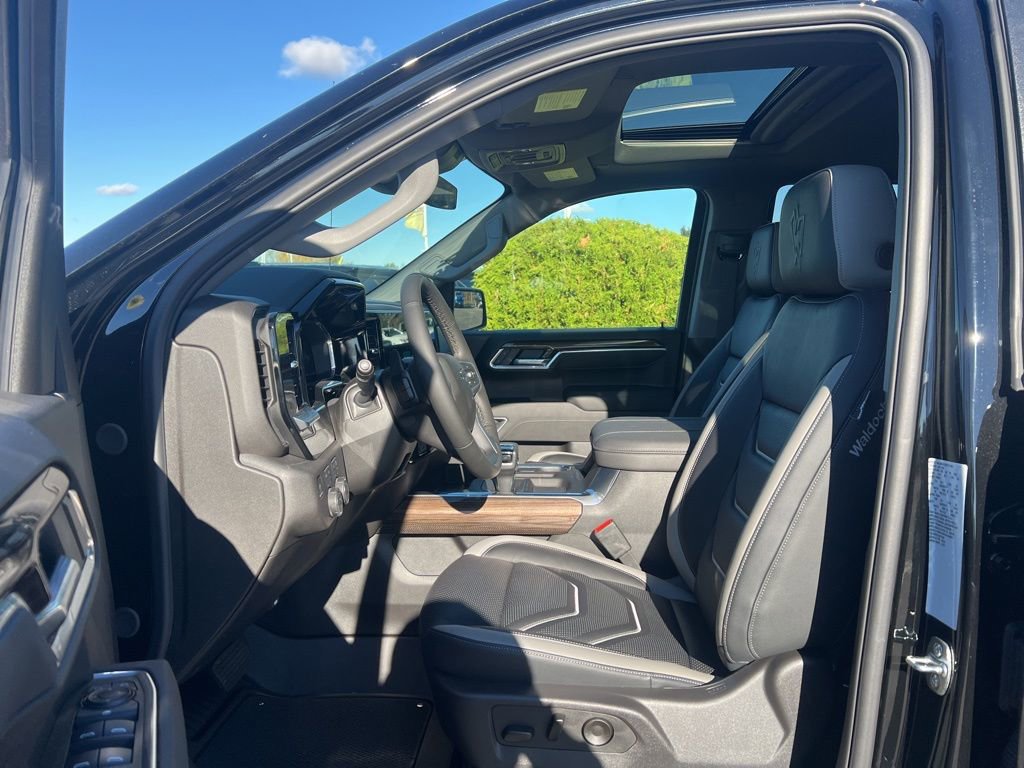 New 2025 Chevrolet Silverado 1500 RST w/ Convenience Package II image 11