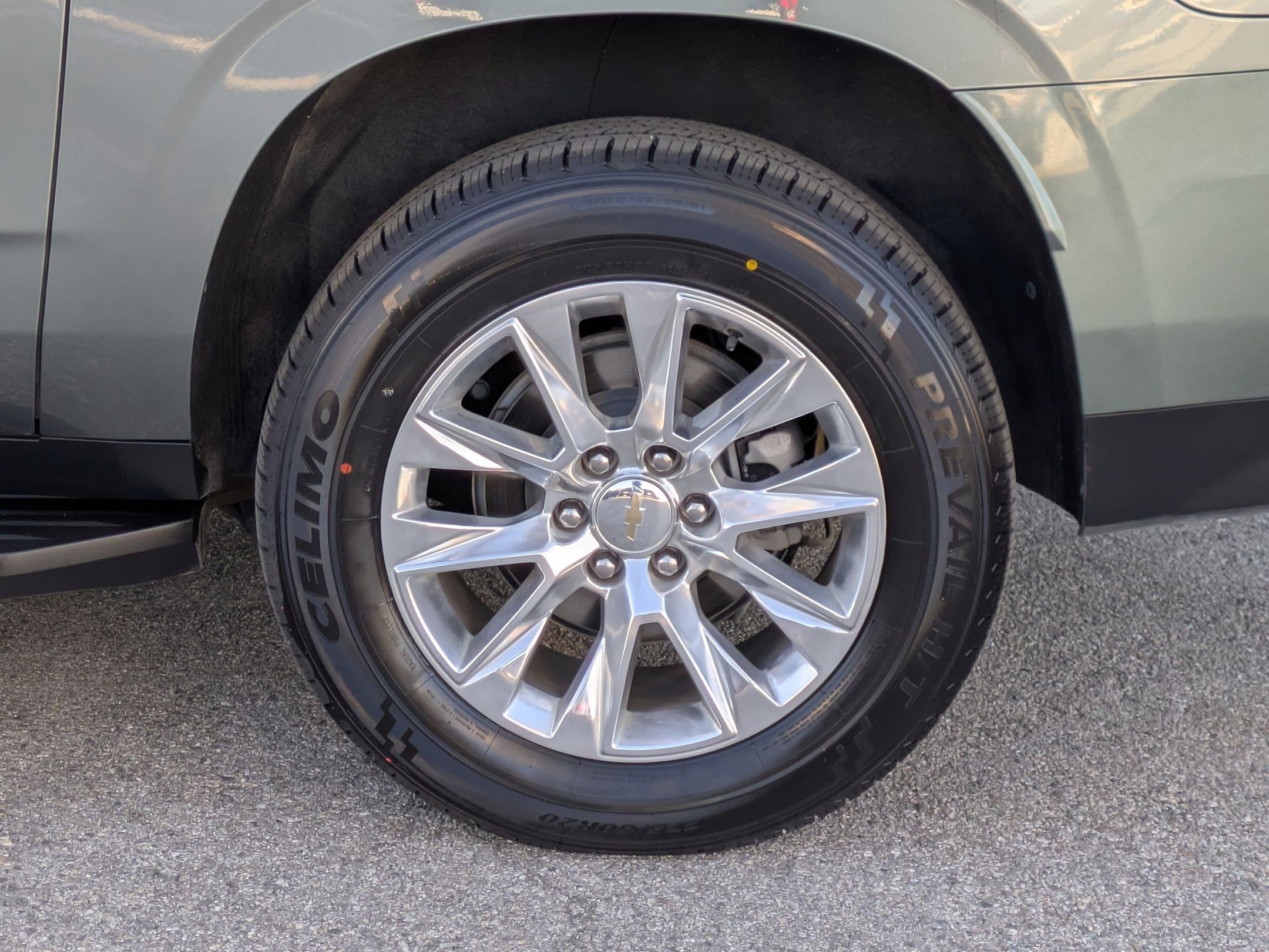 Certified 2023 Chevrolet Suburban Premier image 9