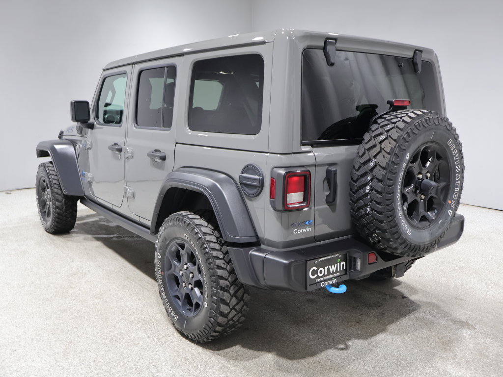 Used 2023 Jeep Wrangler Unlimited w/ Cold Weather Group AWD/4WD image 6