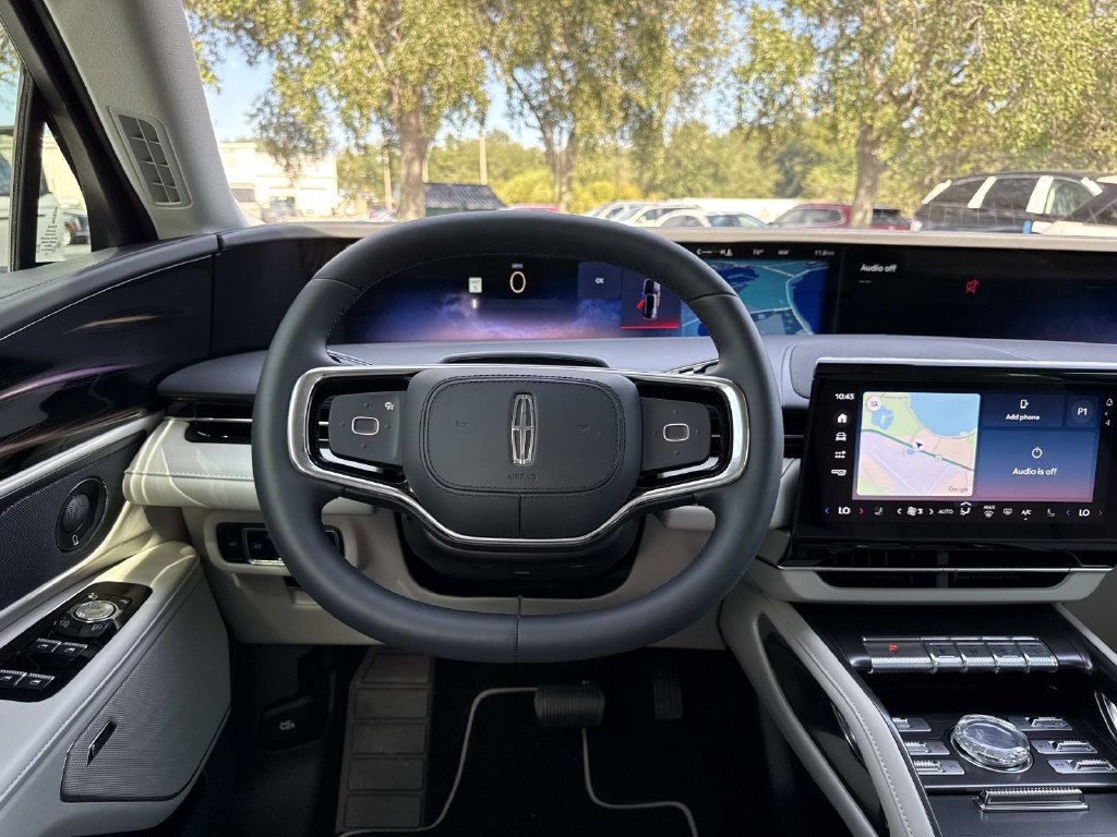 New 2026 Lincoln Nautilus Reserve AWD/4WD image 17