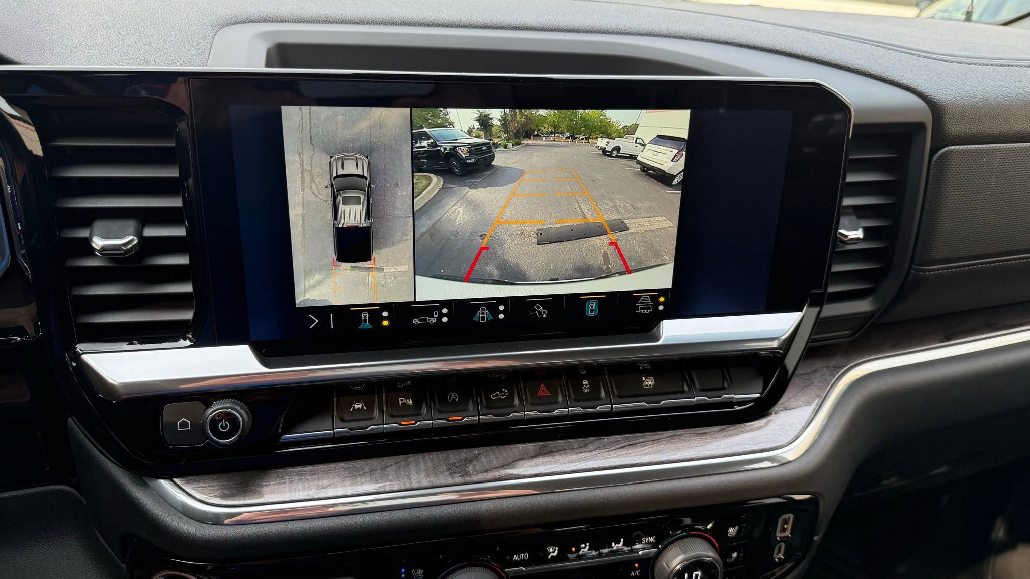 Used 2023 Chevrolet Silverado 1500 LTZ w/ LTZ Convenience Package II image 34