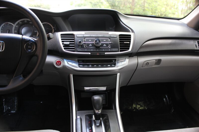 Used 2013 Honda Accord EX image 14