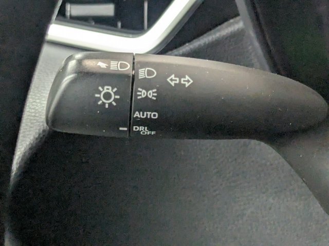 Used 2024 Toyota Corolla LE FWD image 21