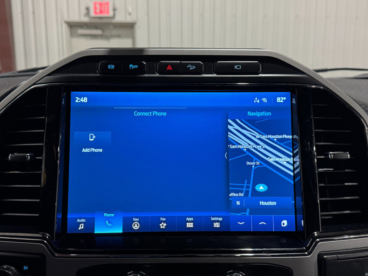 Used 2022 Ford F250 Lariat w/ Chrome Package image 37