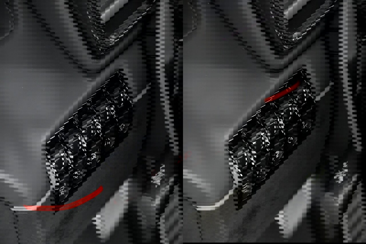 Used 2021 Lamborghini Aventador SVJ image 34