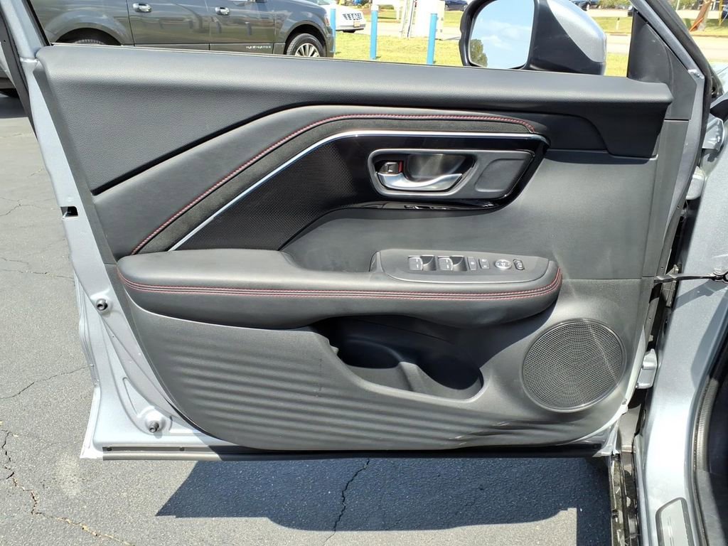 Used 2025 Acura ADX A-Spec image 8