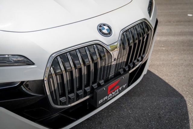 Used 2023 BMW i7 xDrive60 w/ Executive Package 2 image 19