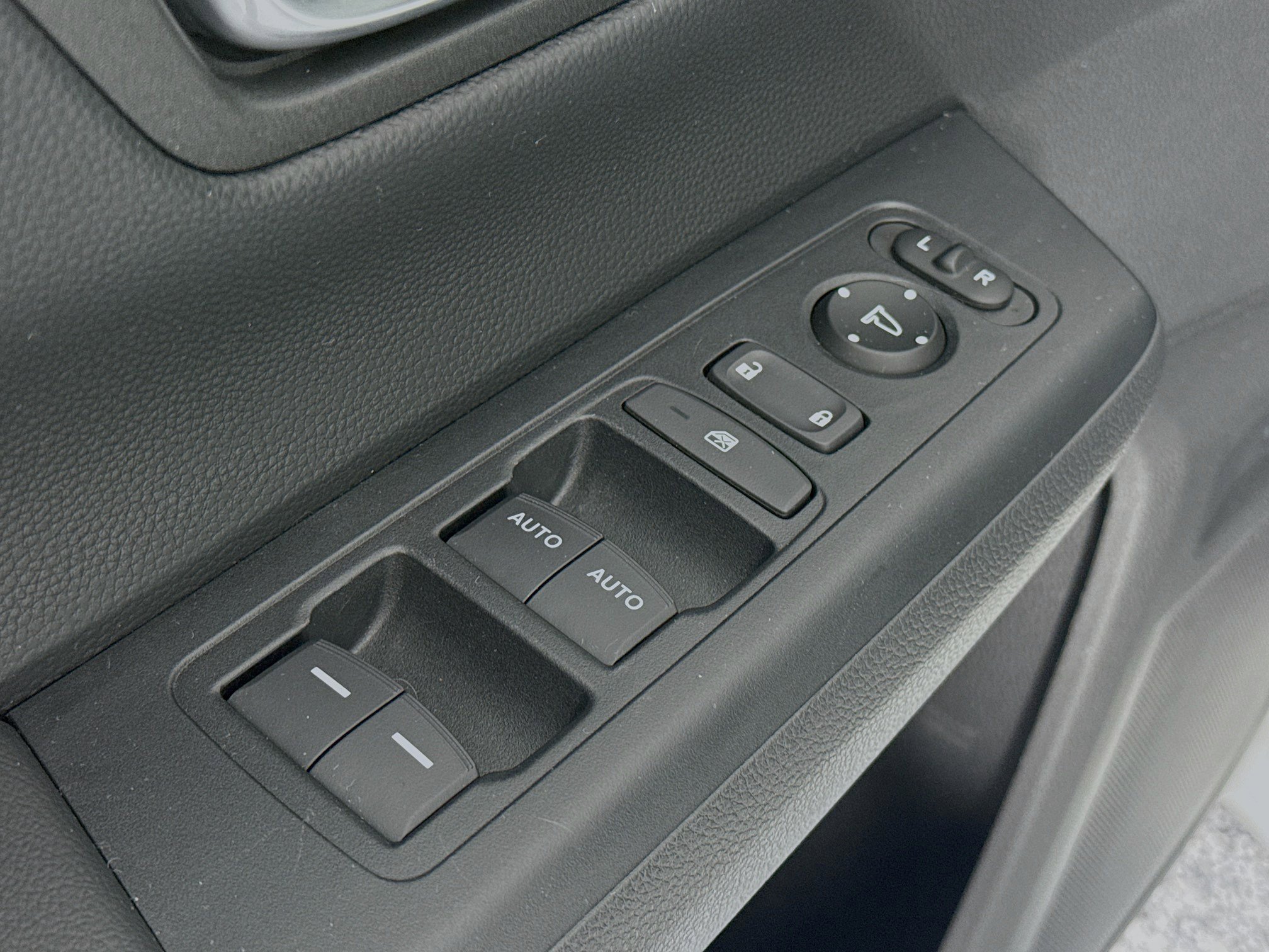 Certified 2023 Honda CR-V Sport image 17