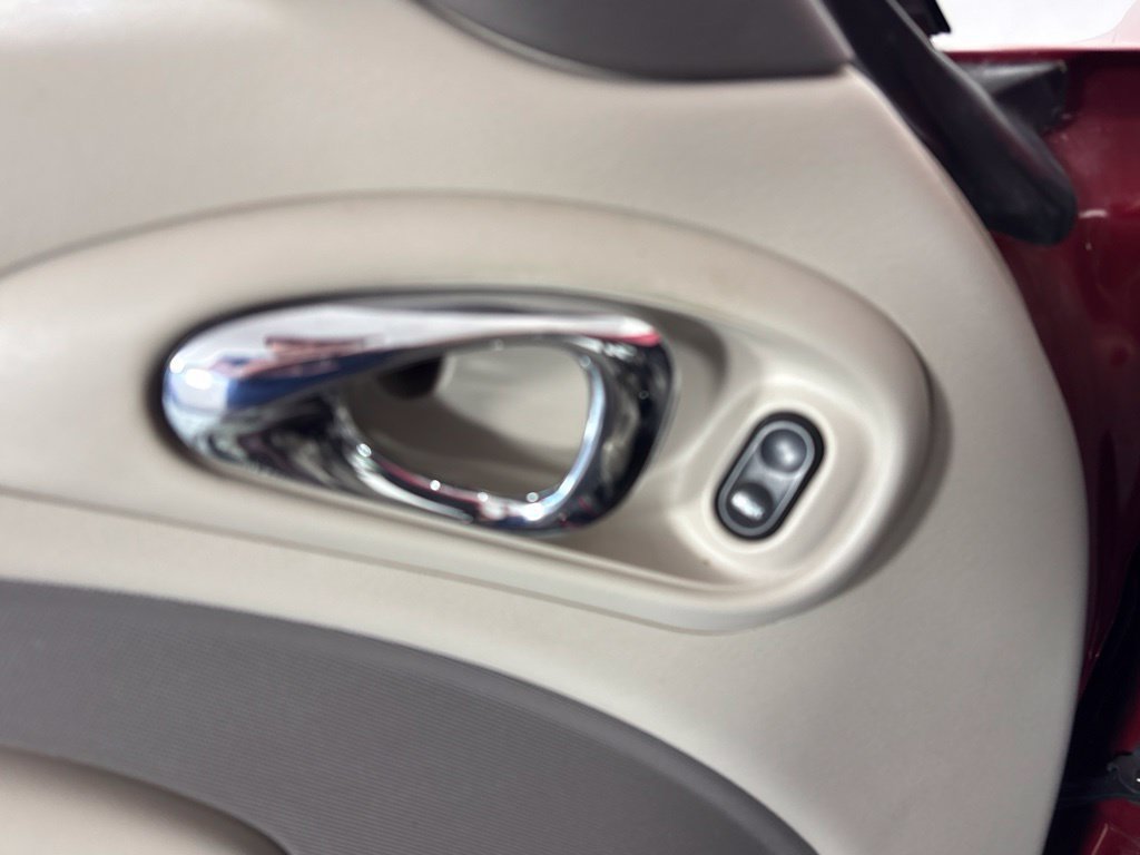 Used 2005 Chrysler PT Cruiser GT FWD image 24