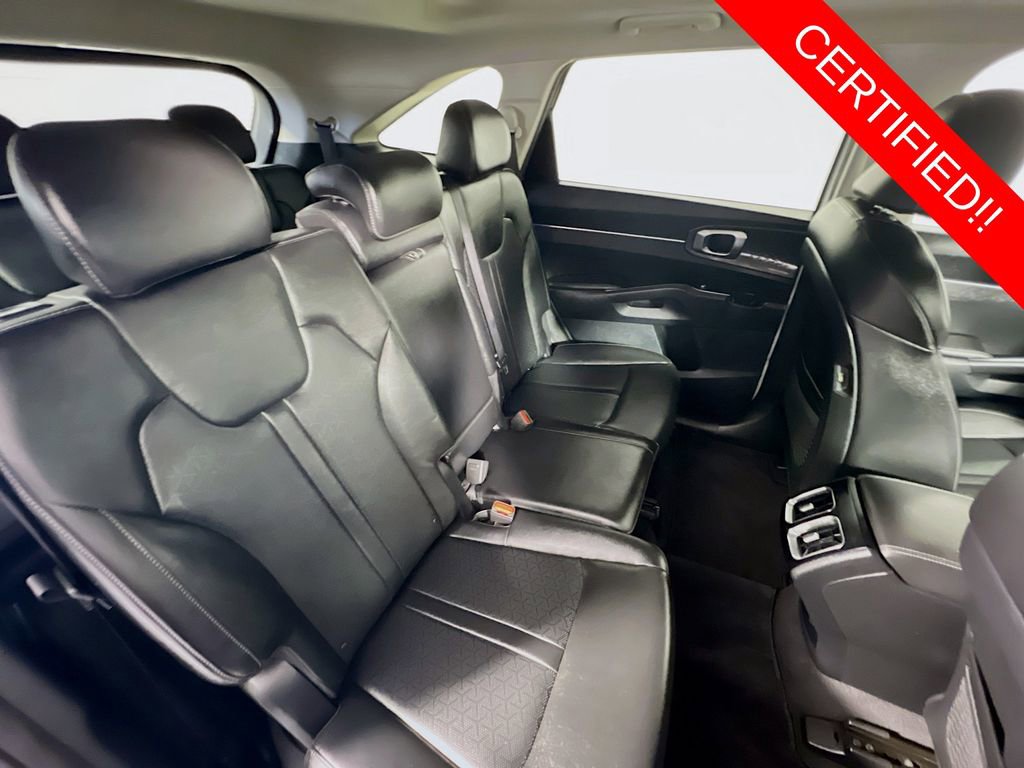Certified 2022 Kia Sorento S w/ Panoramic Sunroof Package FWD image 31