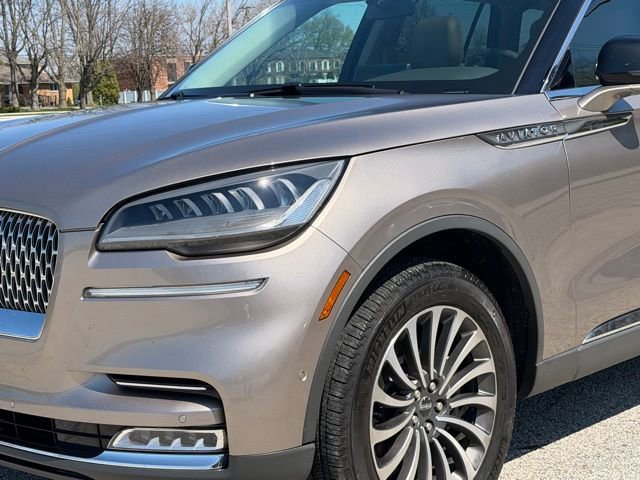 Used 2020 Lincoln Aviator Reserve w/ Equipment Group 201A image 6
