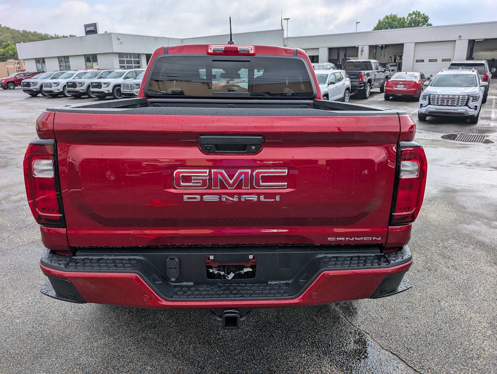 New 2026 GMC Canyon Denali AWD/4WD image 9