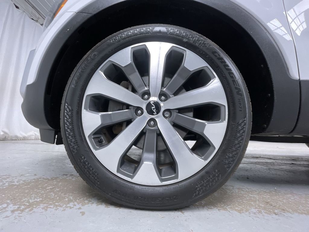 Used 2022 Kia Telluride S image 9