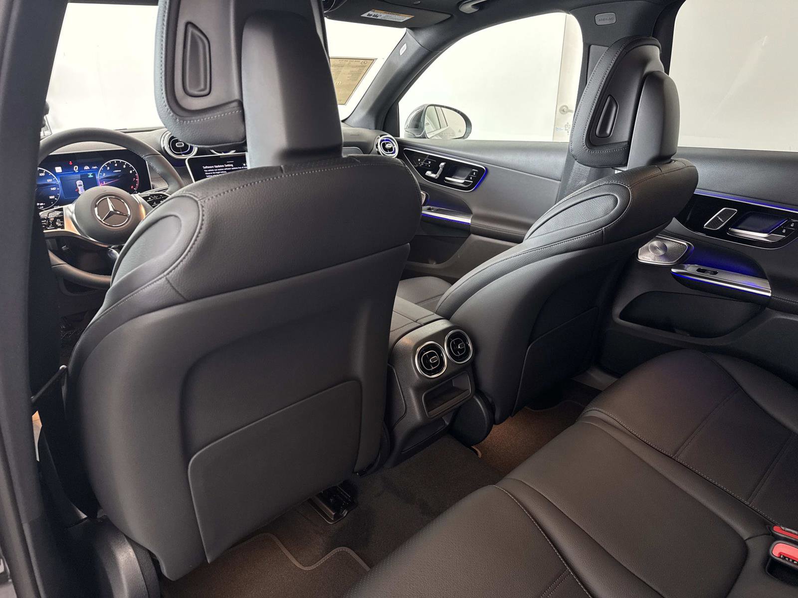 New 2026 Mercedes-Benz GLC 300 image 13