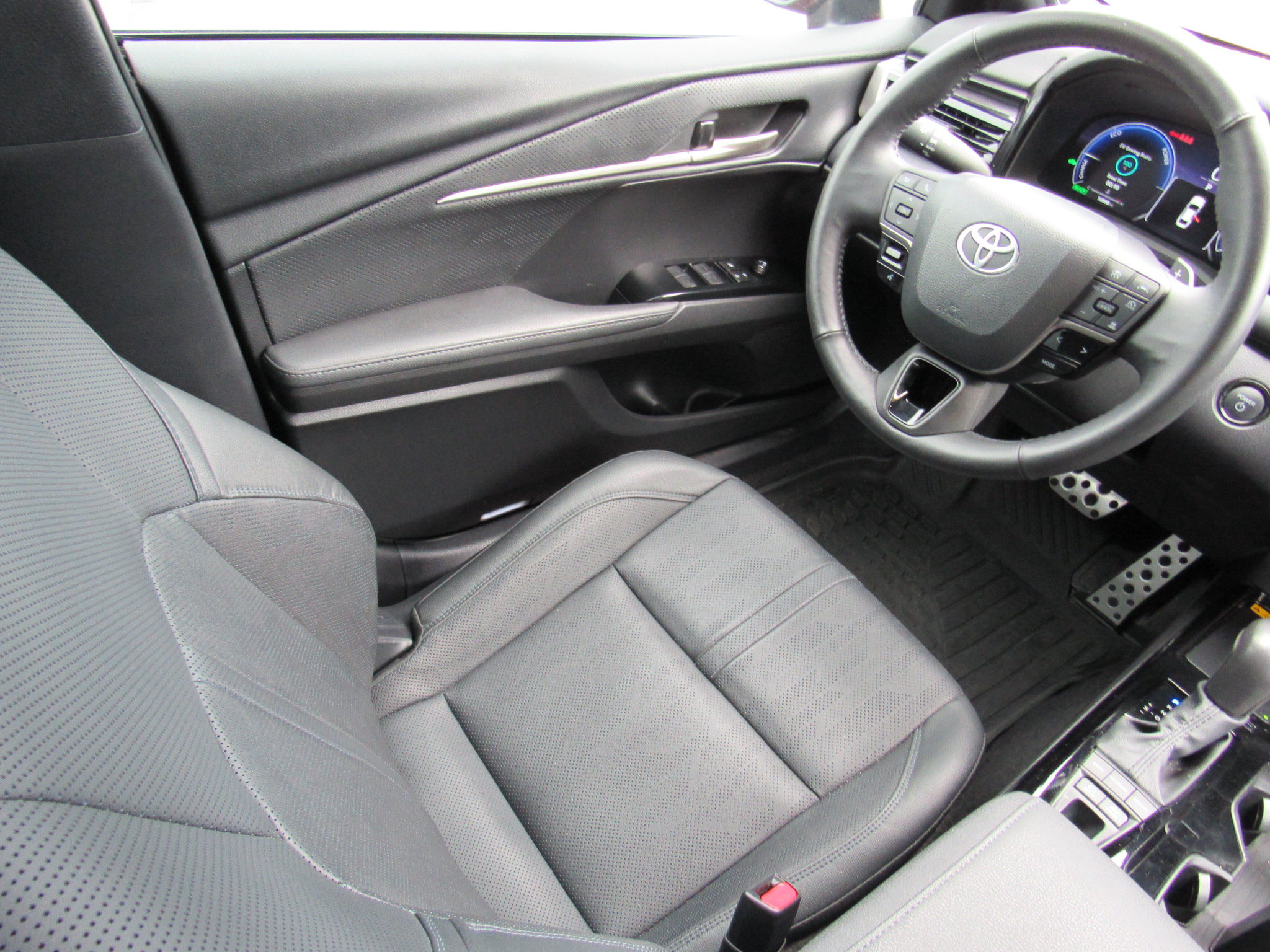 Used 2025 Toyota Camry XSE w/ Premium Package FWD image 34