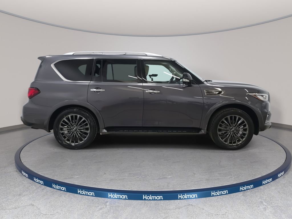 Certified 2024 INFINITI QX80 Premium Select w/ Cargo Package image 4
