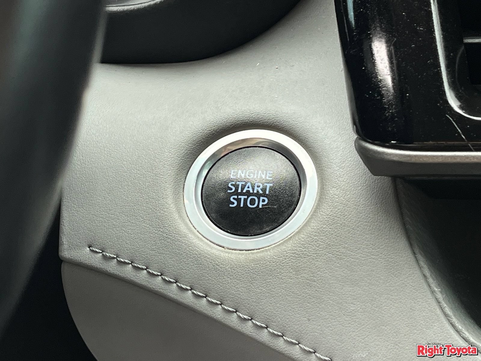 Certified 2021 Toyota Highlander XLE FWD image 26