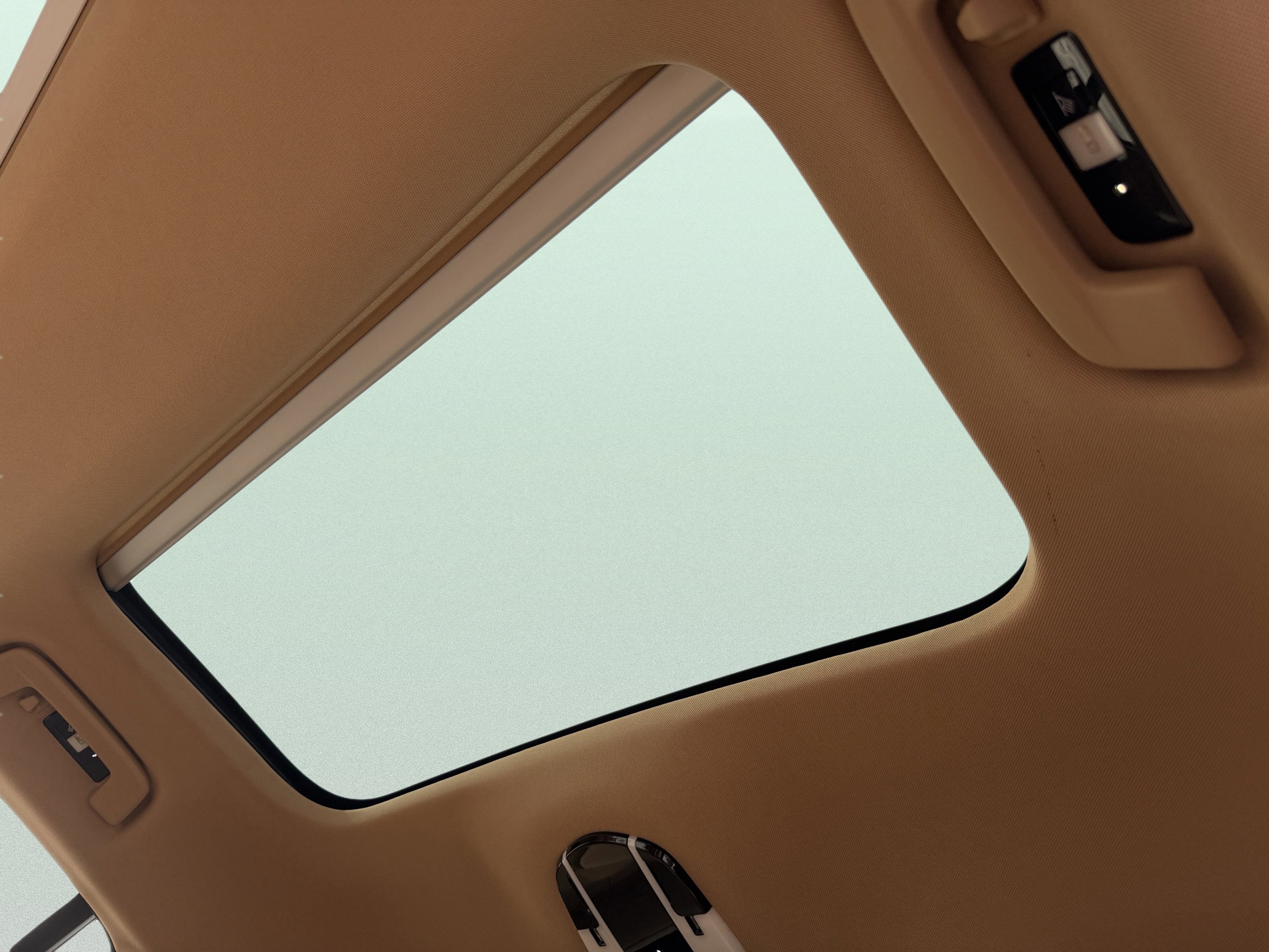 Used 2023 Porsche Panamera 4 Platinum Edition image 81