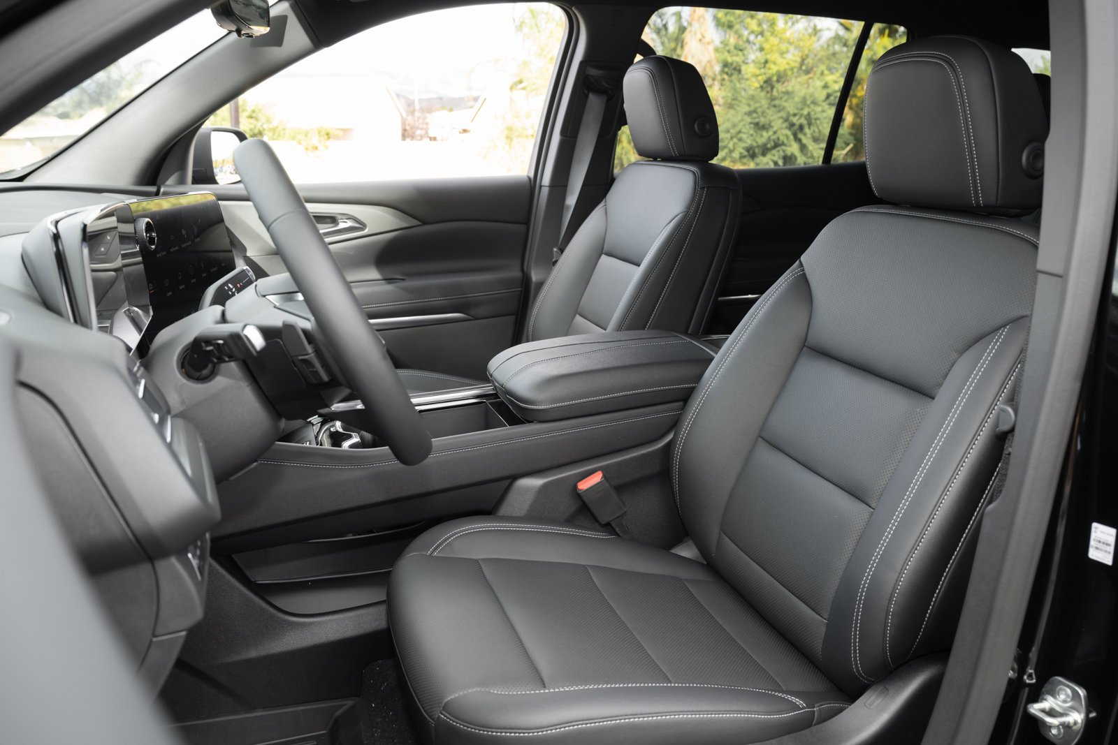 New 2026 Chevrolet Traverse LT w/ Driver Confidence Package image 14