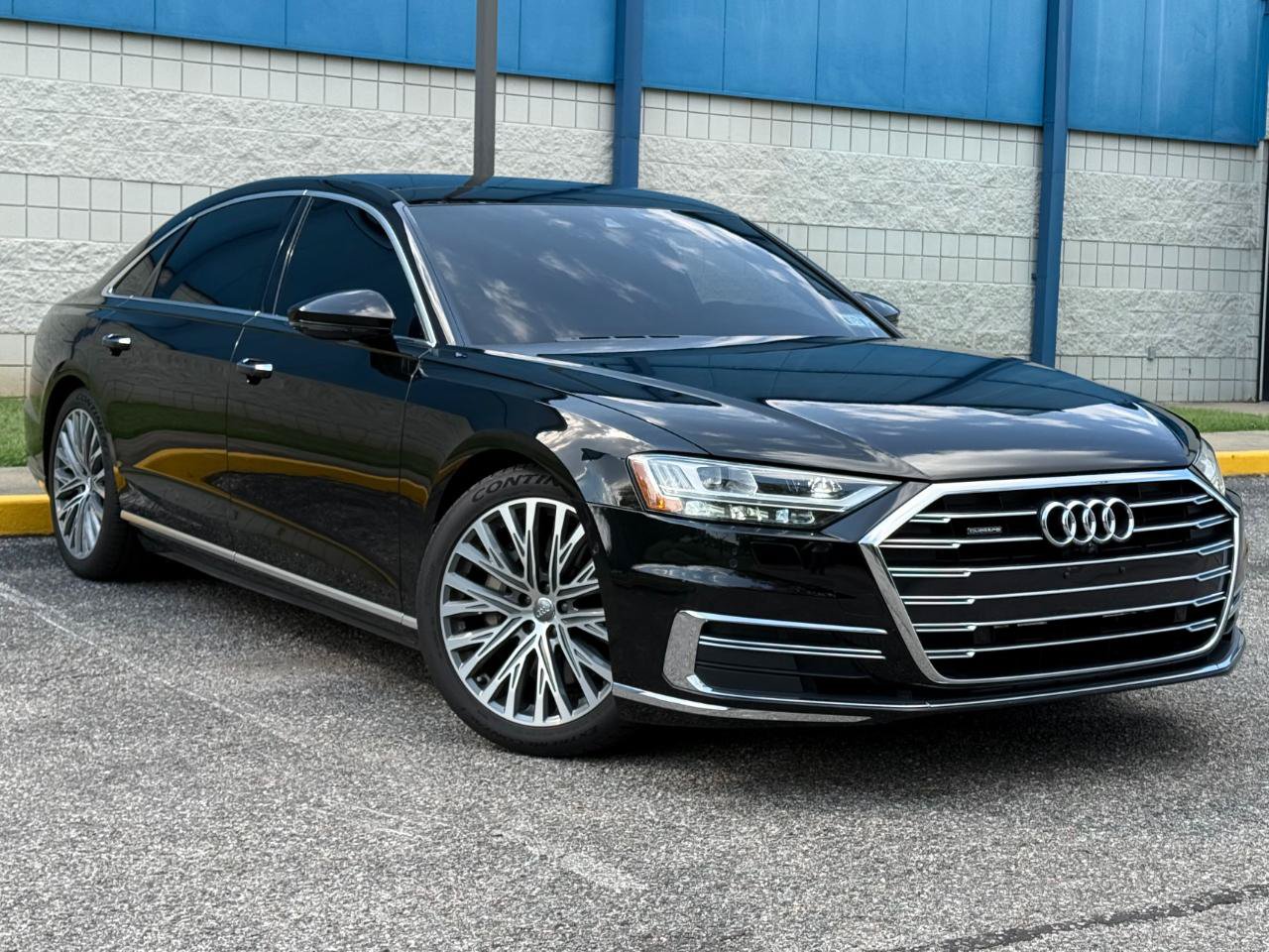 Used 2019 Audi A8 L 3.0T w/ Executive Package AWD/4WD image 3