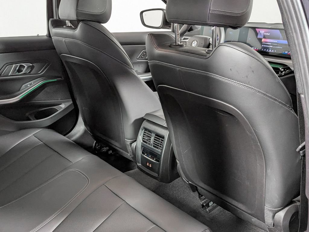 Used 2025 BMW 330i xDrive Sedan w/ M Sport Package image 37