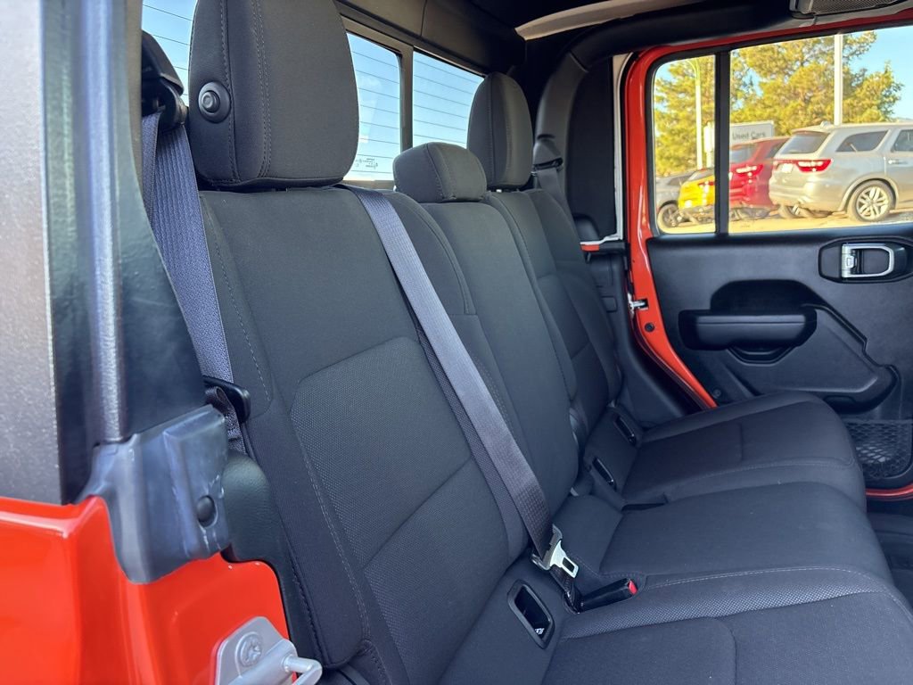 Used 2023 Jeep Gladiator Sport AWD/4WD image 22