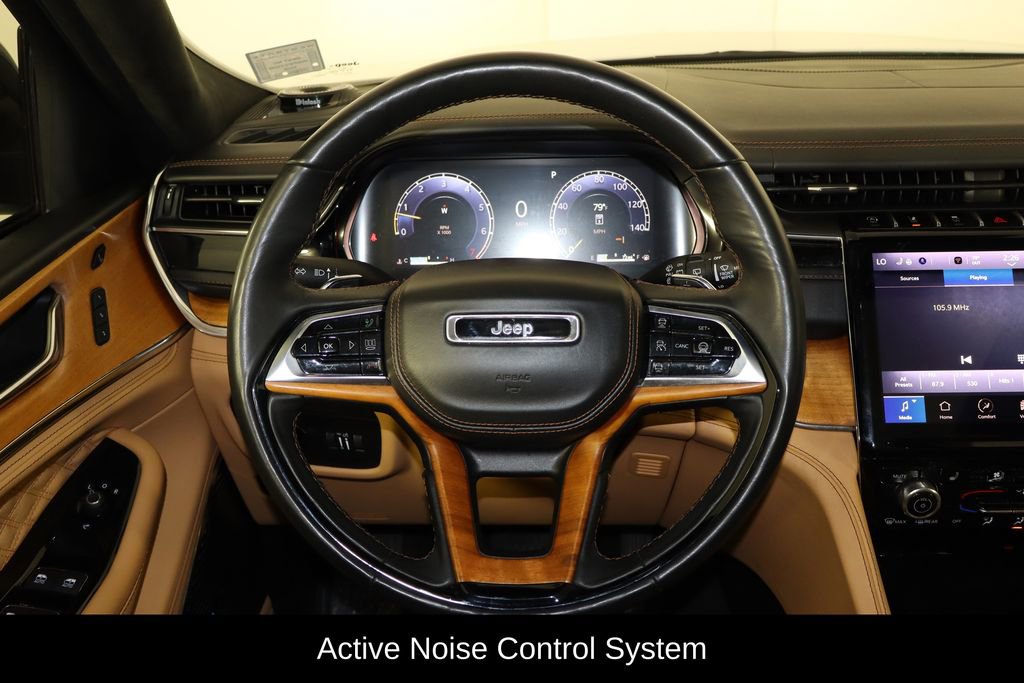 Used 2024 Jeep Grand Cherokee L Summit AWD/4WD image 7