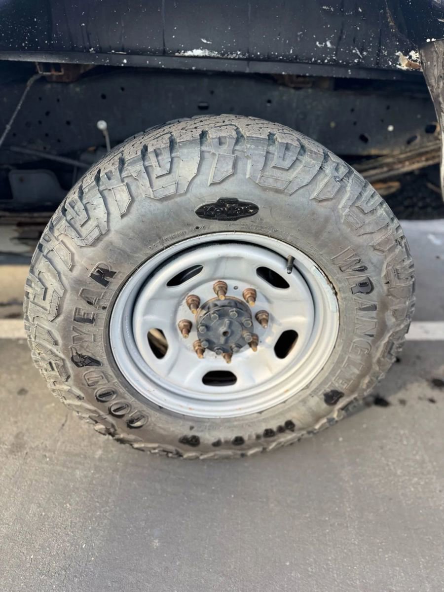 Used 2015 Ford F250 XL w/ Power Equipment Group image 12