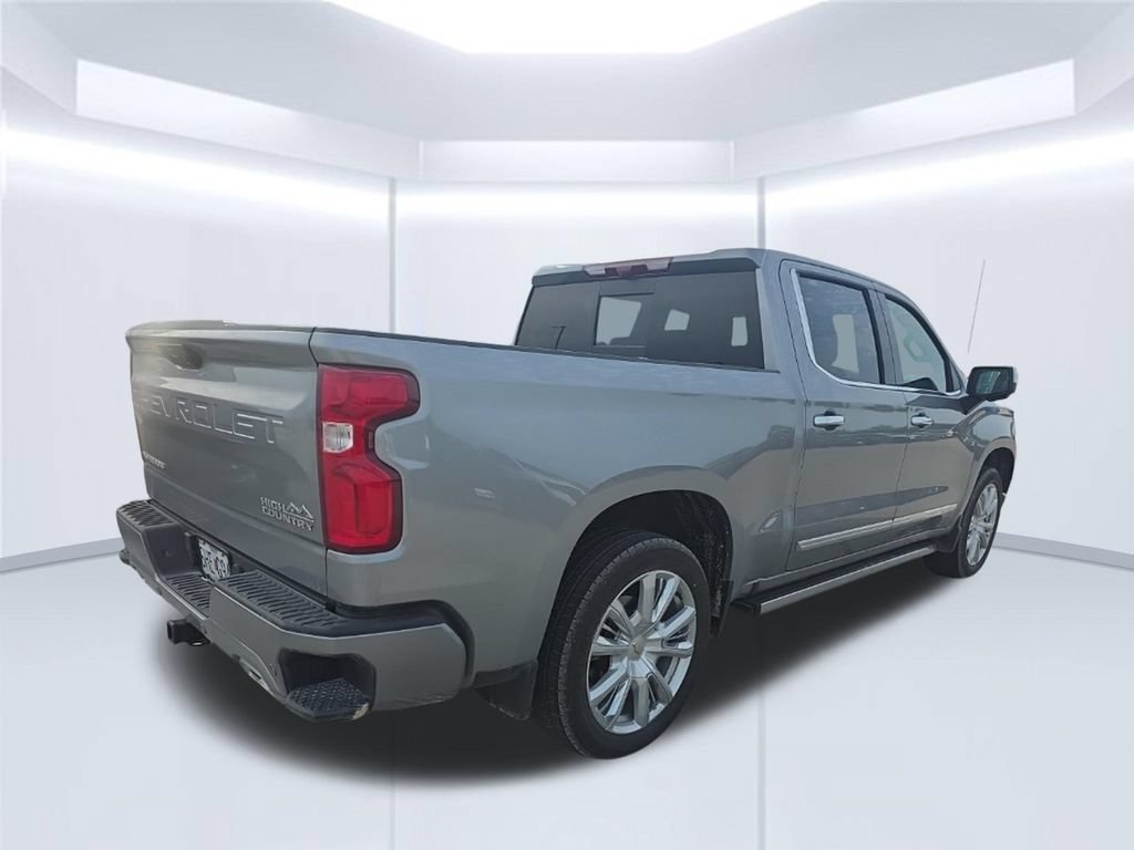 Used 2024 Chevrolet Silverado 1500 High Country AWD/4WD image 6