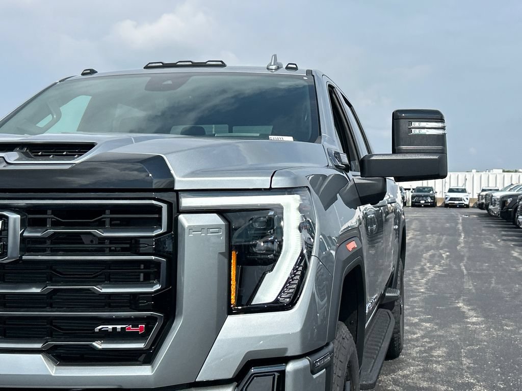New 2026 GMC Sierra 2500 AT4 w/ AT4 Premium Plus Package AWD/4WD image 12