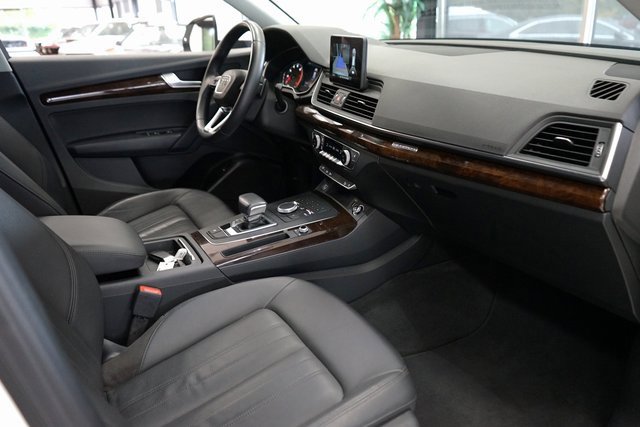 Used 2019 Audi Q5 2.0T Premium image 40