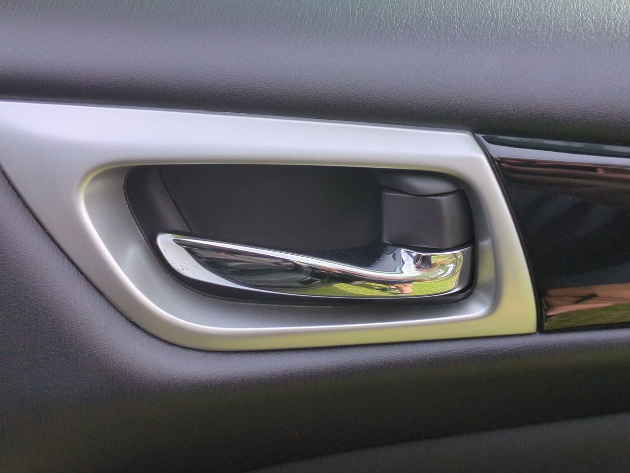 Certified 2020 Nissan Pathfinder SV FWD image 41