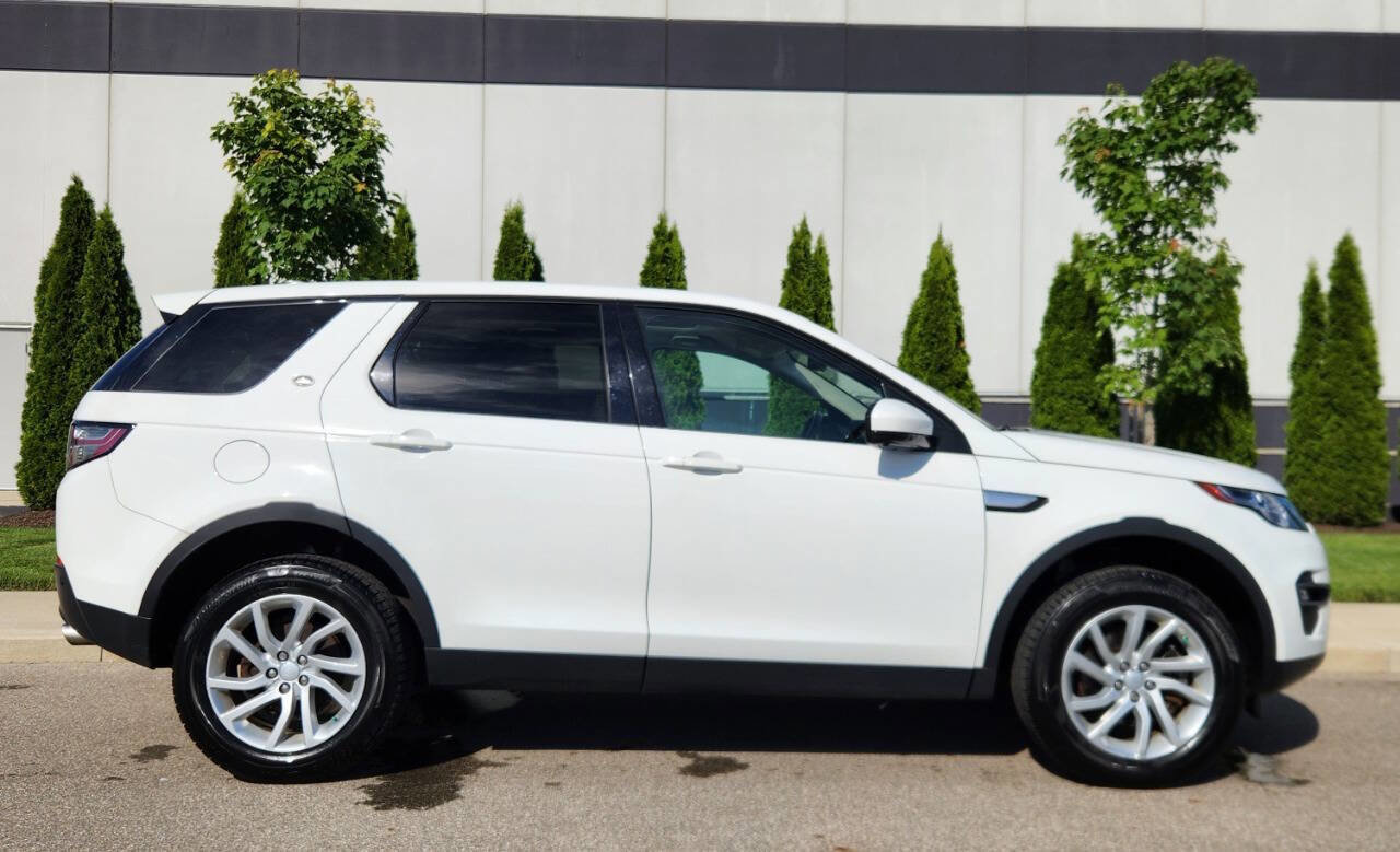 Used 2017 Land Rover Discovery Sport HSE AWD/4WD image 5